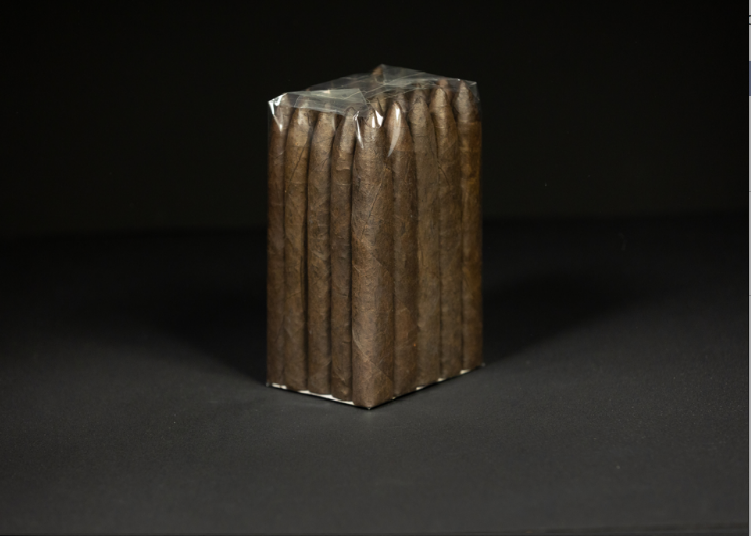 Torpedo 6⅛ x 52 box-pressed Maduro long filler – premium handmade Nicaraguan cigars from Soles Cigars